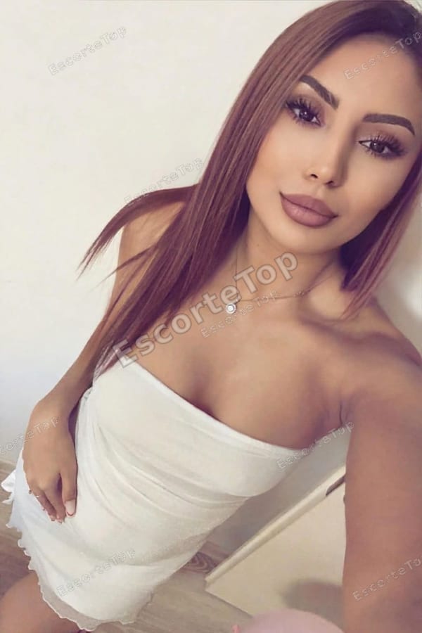 Mery, escortă în București
